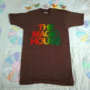 Downerwear | Vintage The Magic House T-shirt | Size S 🦋